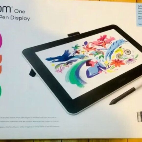 WACOM One Drawing Tablet - Like New with All Accessories Included - Picture 3 of 7